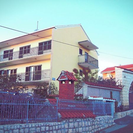 Apartments Racetin Marina Εξωτερικό φωτογραφία